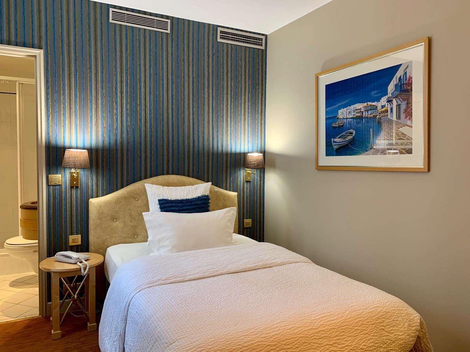 Hotel Central Saint Germain Париж Экстерьер фото