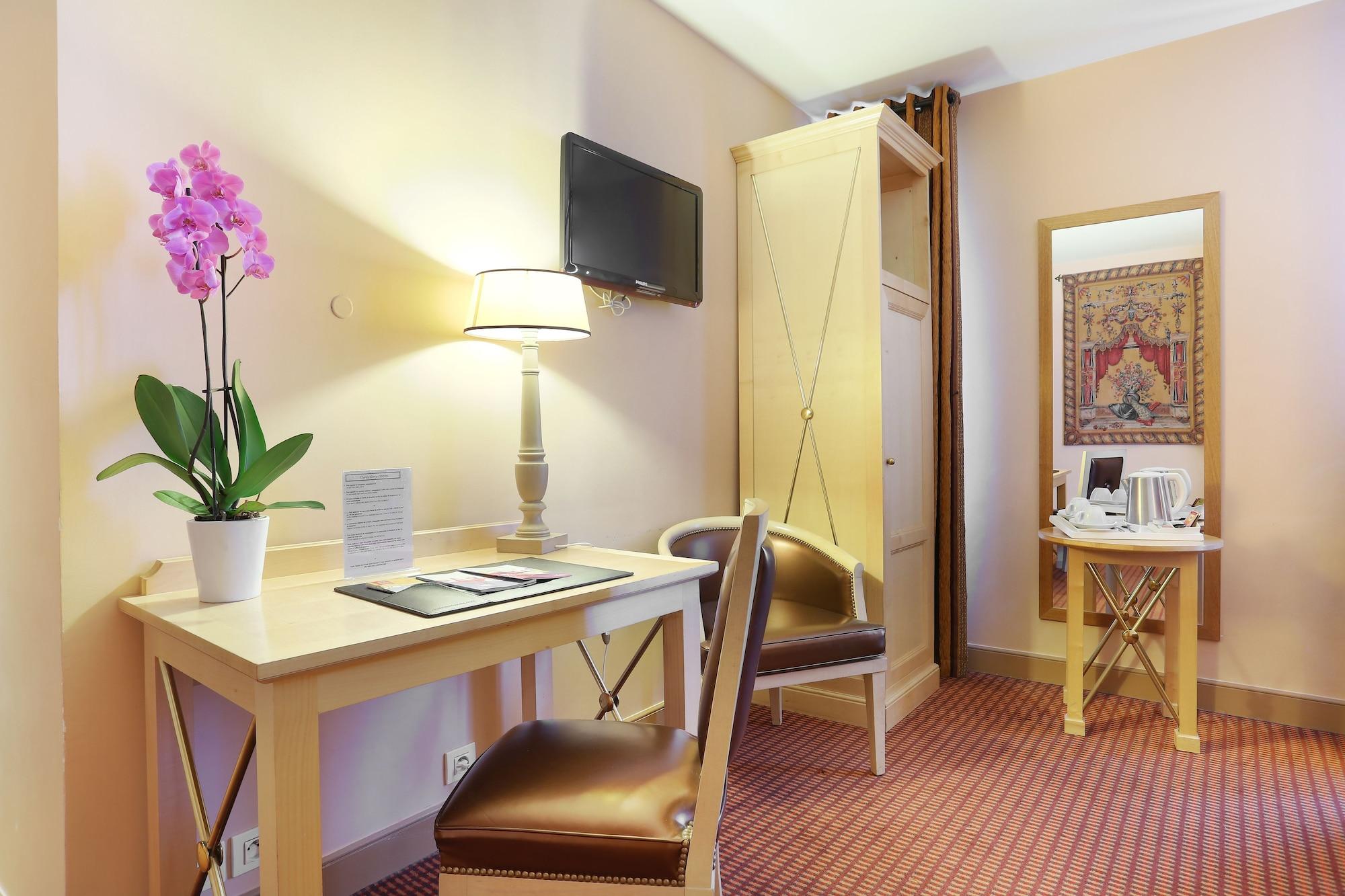 Hotel Central Saint Germain Париж Экстерьер фото