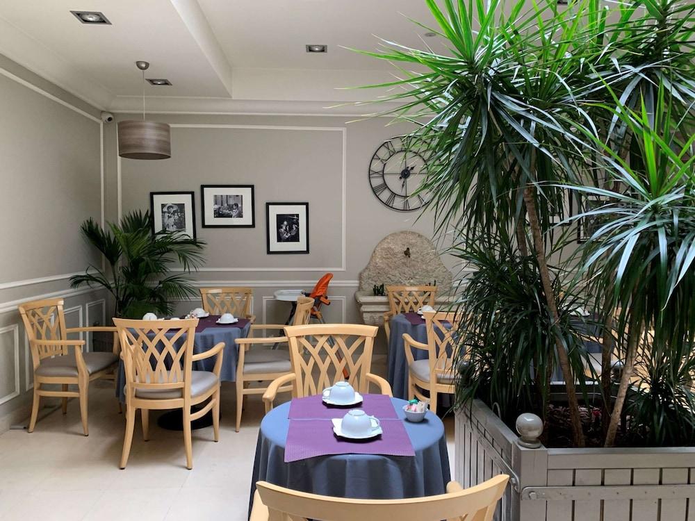 Hotel Central Saint Germain Париж Экстерьер фото