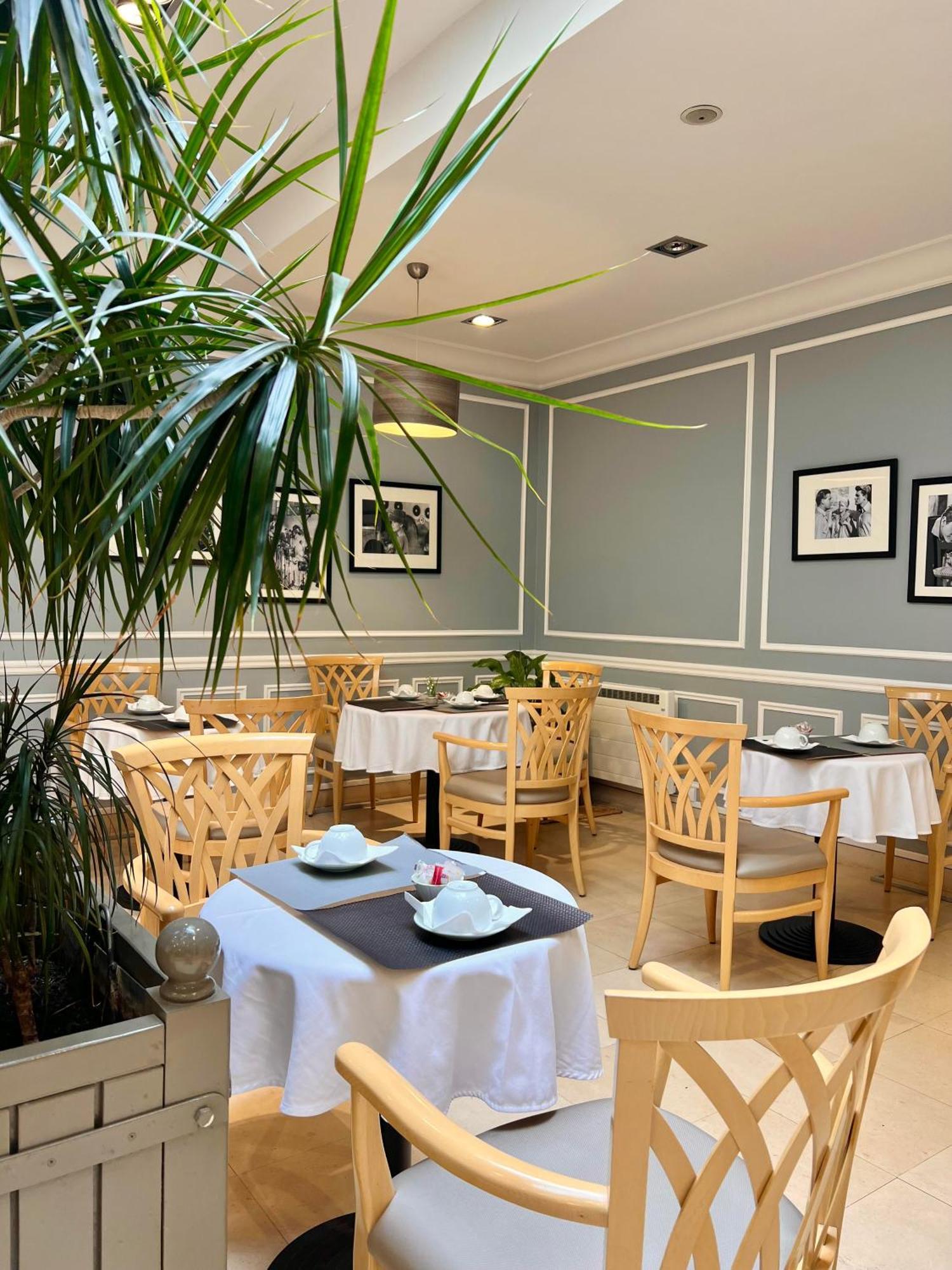 Hotel Central Saint Germain Париж Экстерьер фото