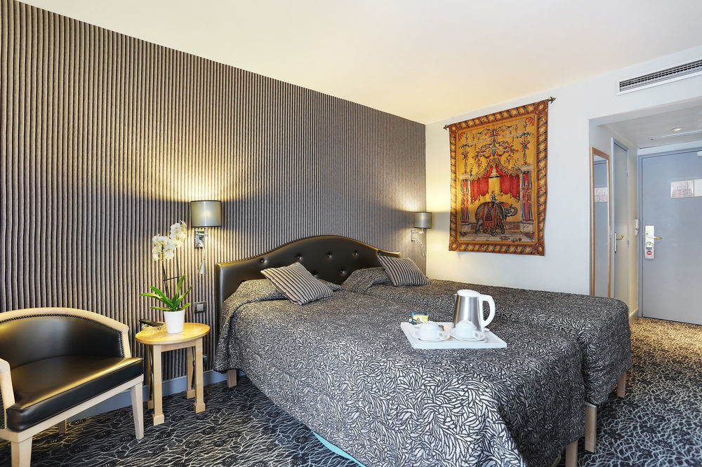 Hotel Central Saint Germain Париж Экстерьер фото